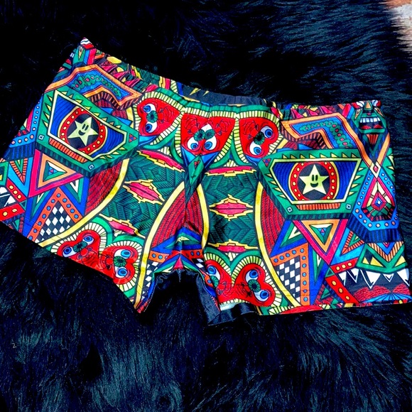 Headspace bOOty Shorts - Picture 1 of 4